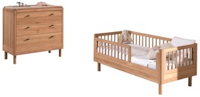 Set FORREST OAK format dintr-un Pat copii pentru copii mici (70 x 140 cm) și o comodă cu 3 sertare.