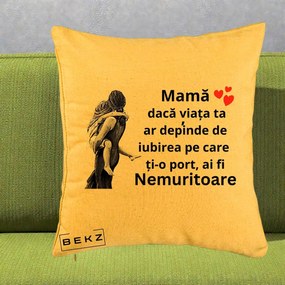 Cadou pentru Mama - Perna Personalizata Mama Nemuritoare Gravura Vintage, 40x40 cm, Galben, Husa Detasabila, Perna Inclusa, BEKZ®
