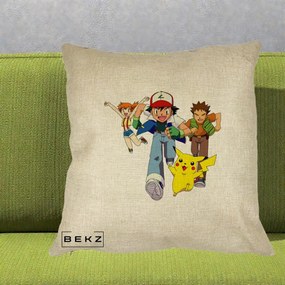 Perna Personalizata Pokemon Ash Misty Brock si Pikachu, 40x40 cm, Crem, Husa Detasabila, Perna Inclusa, BEKZ®