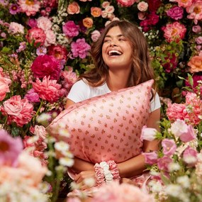 Față de pernă din mătase 51x76 cm Petal – slip