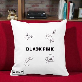Perna Personalizata K-pop BLACKPINK Tinute Negre Grup Simplu, 40x40 cm, Alba Mata, Husa Detasabila, Perna Inclusa, BEKZ®