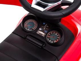 Mașinuță roșie Mercedes cu mâner