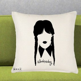Perna Personalizata Wednesday Addams Silueta Alb-Negru, 40x40 cm, Crem Reliefat, Husa Detasabila, Perna Inclusa, BEKZ®
