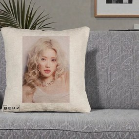 Perna Personalizata K-pop BLACKPINK Rose, 40x40 cm, Bej Canapea, Husa Detasabila, Perna Inclusa, BEKZ®
