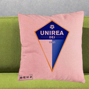 Perna Personalizata Unirea Dej 1921 Fotbal, 40x40 cm, Roz, Husa Detasabila, Perna Inclusa, BEKZ®