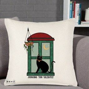 Perna Decorativa Judging You Silently Pisica Geam, 40x40 cm, Crem Reliefat, Husa Detasabila, Perna Inclusa, BEKZ®