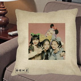 Perna Personalizata K-pop BLACKPINK Accesorii Haioase, 40x40 cm, Crem, Husa Detasabila, Perna Inclusa, BEKZ®