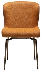 Scaun de dining maro tapițat Glam – DAN-FORM Denmark