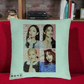 Perna Personalizata K-pop BLACKPINK Colaj 4 Portrete cu Semnature, 40x40 cm, Verde Menta, Husa Detasabila, Perna Inclusa, BEKZ®