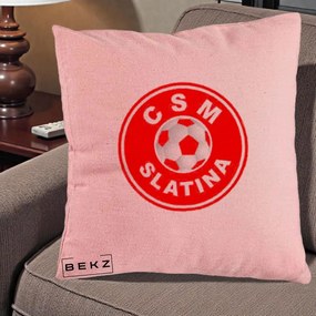 Perna Personalizata CSM Slatina Fotbal, 40x40 cm, Roz, Husa Detasabila, Perna Inclusa, BEKZ®