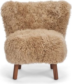 Fotoliu de relaxare din blană naturală de oaie, în nuanță de miere, cu fir lung și picioare din lemn de nuc, 64×51×75 cm, „Emily”