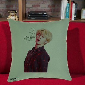 Perna Personalizata K-pop BTS Jimin Portret Artistic par Blond Autograf, 40x40 cm, Verde, Husa Detasabila, Perna Inclusa, BEKZ®