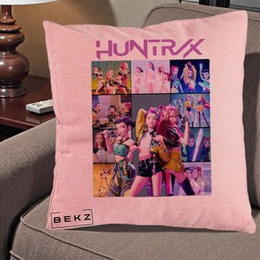 Perna Personalizata K-pop HUNTRX Colaj Animat Foto Grup, 40x40 cm, Roz, Husa Detasabila, Perna Inclusa, BEKZ®