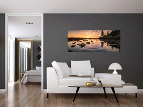 Tablou - Suprafața apei la apus de soare (120x50 cm)