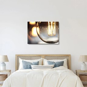 Tablou cu becul aprins (70x50 cm)