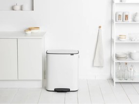 Cos de gunoi Brabantia Bo Pedal 1003182, 60 l, Inchidere usoara, Baza antiderapanta, Alb