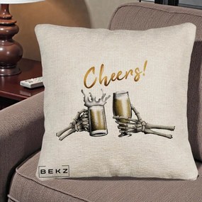 Perna Decorativa Halloween Cheers Schelete cu Bere, 40x40 cm, Bej Canapea, Husa Detasabila, Perna Inclusa, BEKZ®