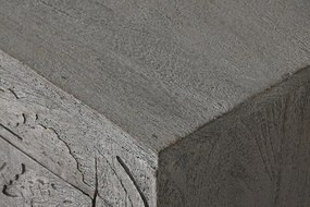 Comodă TV sculptată lungă din lemn masiv, gri, cu 6 uși, 3 rafturi și zăvoare din lemn, finisaj patinat, 61 x 200 x 40 cm, „Arvane”
