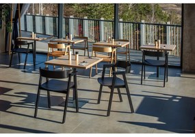 Scaun de dining negru cu cotiere din lemn de stejar Flip – Gazzda