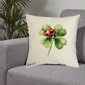 Perna Decorativa Buburuza Norocoasa pe Trifoi cu Patru Foi, 40x40 cm, Ecru, Husa Detasabila, Perna Inclusa, BEKZ®