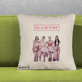 Perna Personalizata K-pop BLACKPINK Fotografie Grup Tinute Roz, 40x40 cm, Bej Canapea, Husa Detasabila, Perna Inclusa, BEKZ®