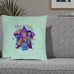 Perna Personalizata K-pop HUNTRX Trio cu Pisica Stele, 40x40 cm, Verde Menta, Husa Detasabila, Perna Inclusa, BEKZ®