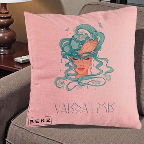 Perna Personalizata Zodiac Varsator Cowgirl, 40x40 cm, Roz, Husa Detasabila, Perna Inclusa, BEKZ®