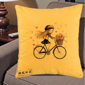 Perna Decorativa Fetita Kawaii pe Bicicleta cu Trandafiri si Inimioare, 40x40 cm, Galben, Husa Detasabila, Perna Inclusa, BEKZ®