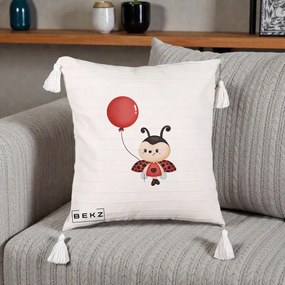 Perna Decorativa Buburuza cu Balon Rosu, 40x40 cm, Bej cu Franjuri, Husa Detasabila, Perna Inclusa, BEKZ®