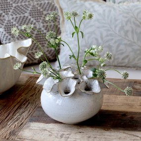 Vază din ceramică crem antichizat, lucrată manual, pentru 12 flori, H15/D21 cm