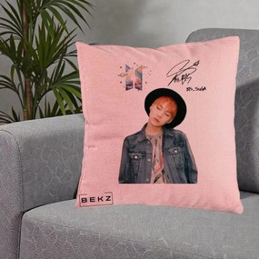 Perna Personalizata K-pop BTS Suga par Portocaliu Palarie Autograf, 40x40 cm, Roz, Husa Detasabila, Perna Inclusa, BEKZ®