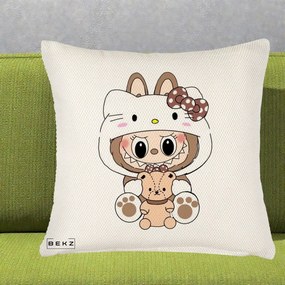 Perna Personalizata Labubu x Hello Kitty Maro-Vintage, 40x40 cm, Crem Reliefat, Husa Detasabila, Perna Inclusa, BEKZ®