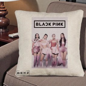 Perna Personalizata K-pop BLACKPINK Poster Roz Tinute Coordonate, 40x40 cm, Bej Canapea, Husa Detasabila, Perna Inclusa, BEKZ®